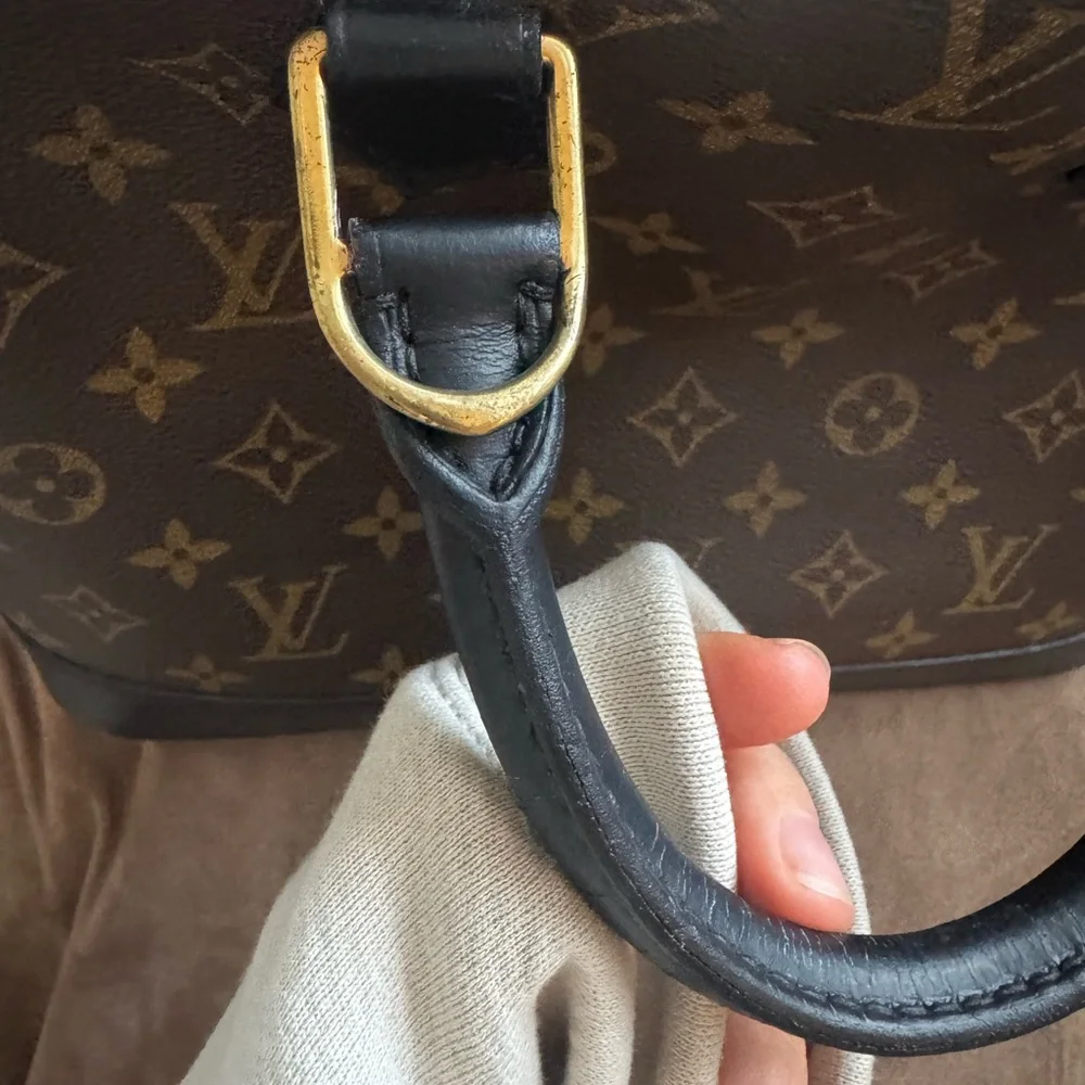 Authentic Louis Vuitton bag - Picture 6 of 14